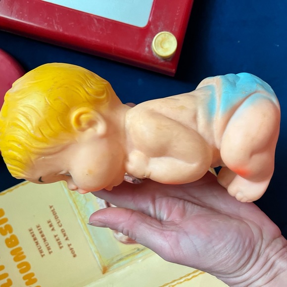 🔥VINTAGE TOY LOT NIB LITTLE THUMBSIE DOLL 1950’s BABY DOLL 2 ETCH-A-SKETCHES - Picture 4 of 8